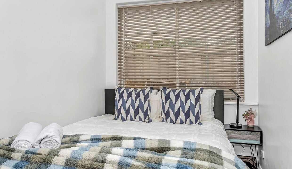 0c302689-b6fe-49f9-a9ed-748b03653fb1