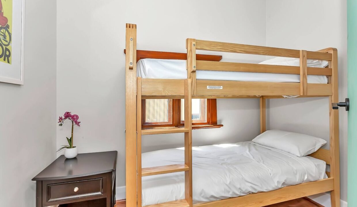 e87c606c-ac2b-4c1a-9e3b-1dca61742506